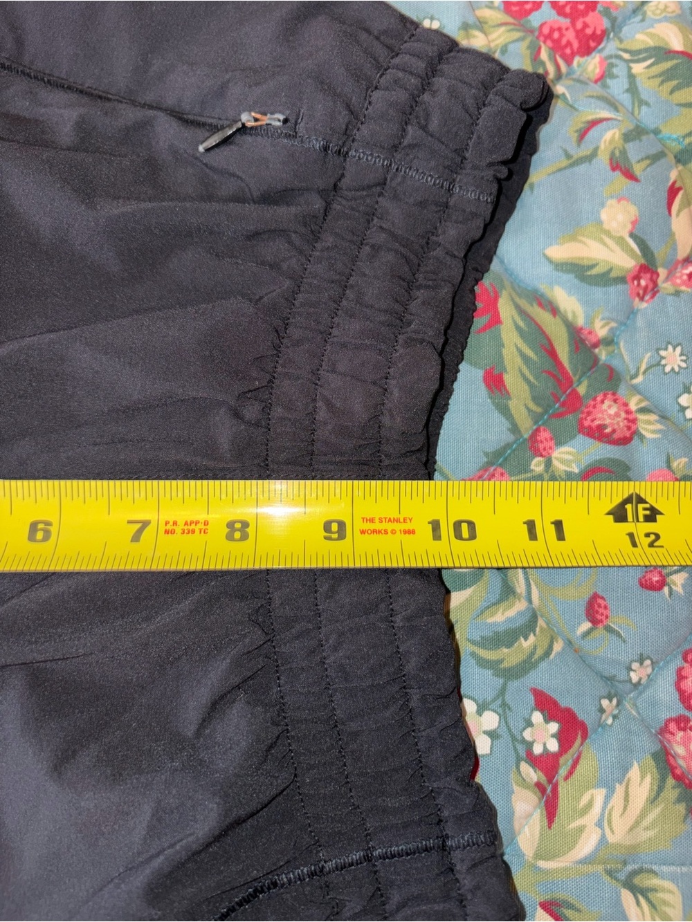 Athleta Girl Heart The Hustle 4” Black Athletic Short Elastic Waist Size M/8-10 - Picture 7 of 8